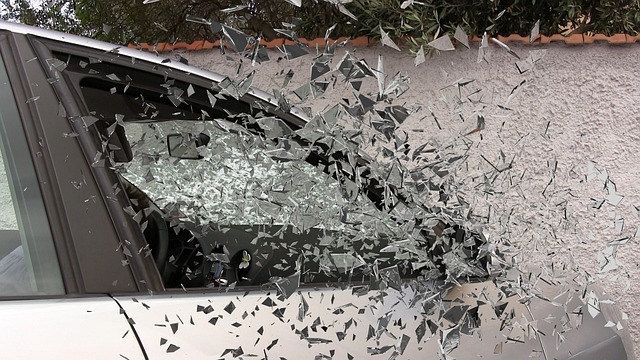 auto během dopravní nehody